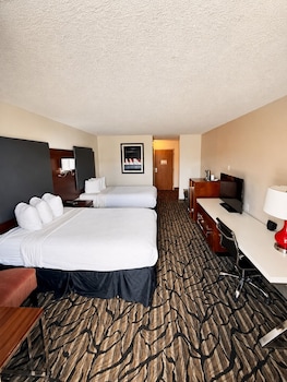 Room, 2 Double Beds, Non Smoking, Balcony (Private)