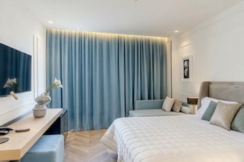 Superior Double Room, Balcony, City View