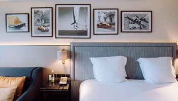 Suite, 1 King Bed (Riviera)