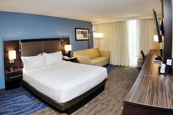 Standard Room, 1 Queen Bed, Accessible Bathtub