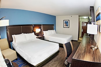 Standard Room, 2 Queen Beds (Sunset View)