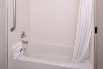 Standard Room, 2 Queen Beds