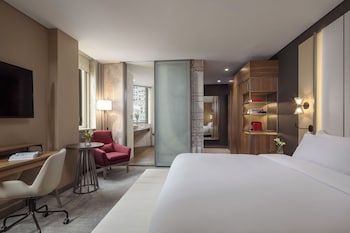 Premium Room (Empire State Views)