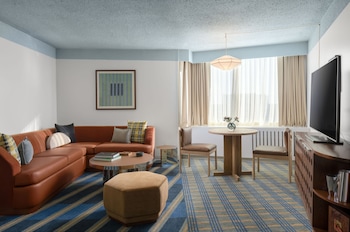 Suite, 1 King Bed, Mobility Accessible, Non Smoking (Communications, Mobility)