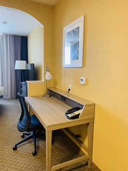 Studio Suite, 1 King Bed, Non Smoking