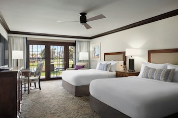 Room, 2 Queen Beds, Lake View