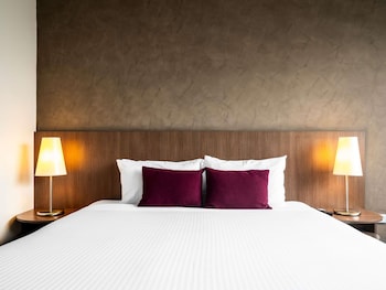 Classic Room, 1 King Bed