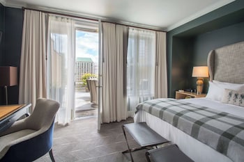 Studio Suite, 1 King Bed, Terrace