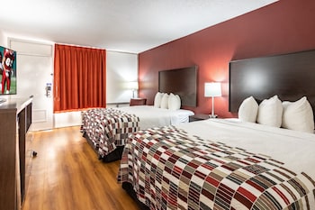 Deluxe Room, 2 Queen Beds, Accessible, Non Smoking (Roll-In Shower)