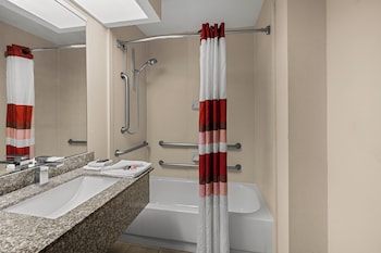 Suite, 1 Queen Bed, Accessible, Non Smoking