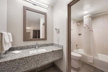 Deluxe Room, 2 Double Beds, Non Smoking (Renovated)