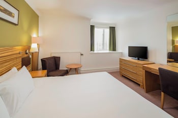 Standard Room, 1 Queen Bed