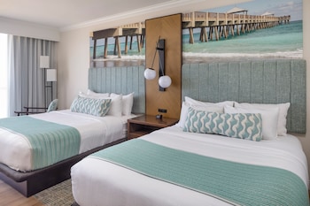 Room, 2 Queen Beds, Balcony, Oceanfront