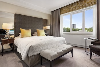 Superior Room, 1 King Bed