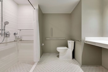 Room, 1 King Bed, Roll-in Shower
