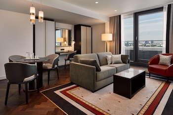 Grand Suite, 1 King Bed, Balcony, Park View (Grand View Penthouse)