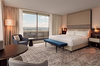 Grand Suite, 1 King Bed, Balcony (Park Suite)