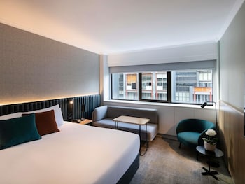Superior Room, 1 King Bed