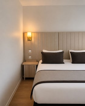 Classic Twin Room