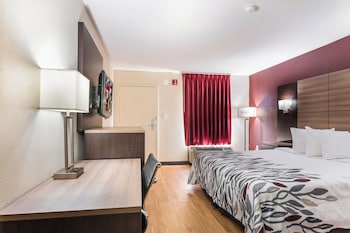 Deluxe Room, 1 King Bed, Accessible, Non Smoking