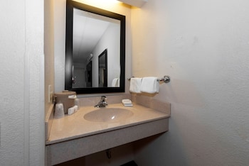Superior Room, 1 King Bed, Accessible, Non Smoking