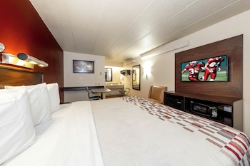 Superior Room, 1 King Bed, Smoking