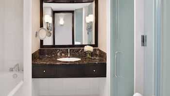 Suite, 1 Twin Bed, Smoking