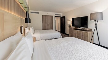 Suite, 2 Double Beds (Courtyard Access)