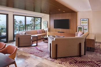 3 Bedroom Ilikai Penthouse, Ocean View (2 Kings and 2 Queens)