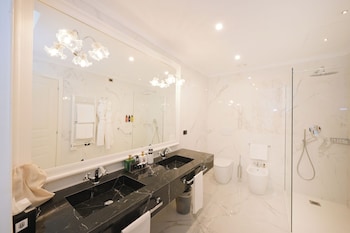 Terrace Junior Suite