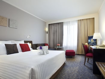 Superior Room, 1 King Bed with Sofa bed
