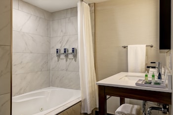Suite, 1 Bedroom, Kitchenette