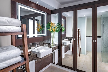 Ocean Deluxe Twin Room