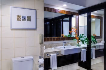 Deluxe Room (Ocean Grand)
