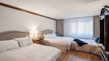 Luxury Triple Room, Multiple Beds