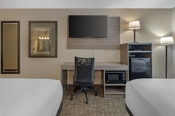 Standard Room, 2 Queen Beds, Accessible, Bathtub