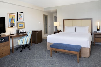 Room, 1 King Bed, Corner