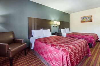 Standard Room, 2 Double Beds, Non Smoking