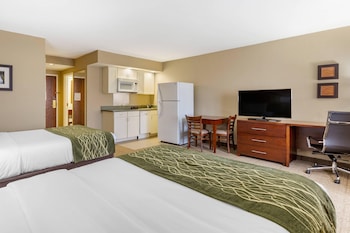 Suite, 2 Double Beds, Non Smoking