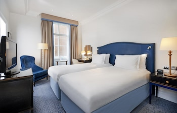 Deluxe Room, 2 Twin Beds, Bathtub