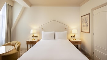 Room, 1 Queen Bed, Courtyard View
