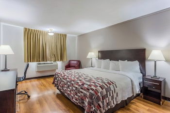 Superior Room, 1 King Bed, Non Smoking (Interior Corridor)