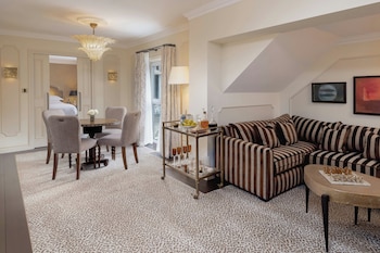 Suite (Mayfair)