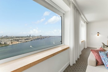 Executive Suite, 1 King Bed