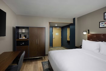 Room, 1 King Bed (View, Urban)