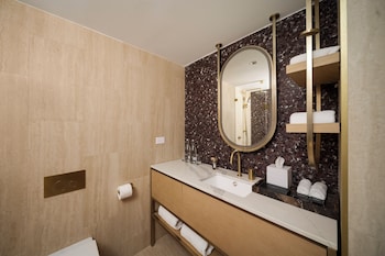 Executive King Room