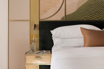 Parkview King Room