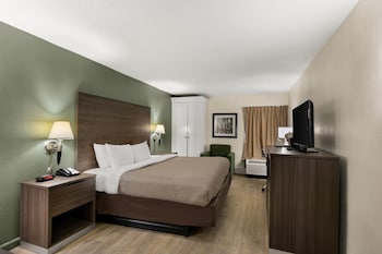 Standard Room, 1 King Bed, Non Smoking