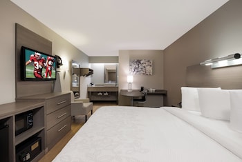 Superior Room, 1 King Bed (Smoke Free)