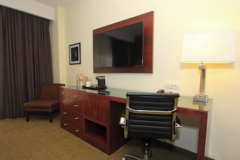 Standard Room, 1 King Bed, Accessible
